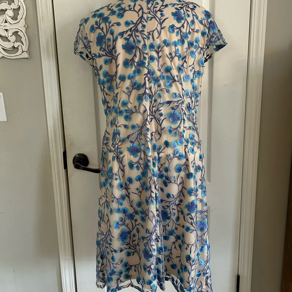 Adrianna Papell Floral Sheath Dress Cream Blue Nude Cap Sleeve Size 14 - Picture 6 of 14